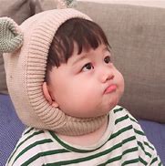 当下,选一个手机号码需要额外付出“选号费”这事儿并不新鲜,尤其是位数有个“8”“6”“9”的,卖手机卡的人总会要求我们加点钱,他们的理由是,“图个吉利”。